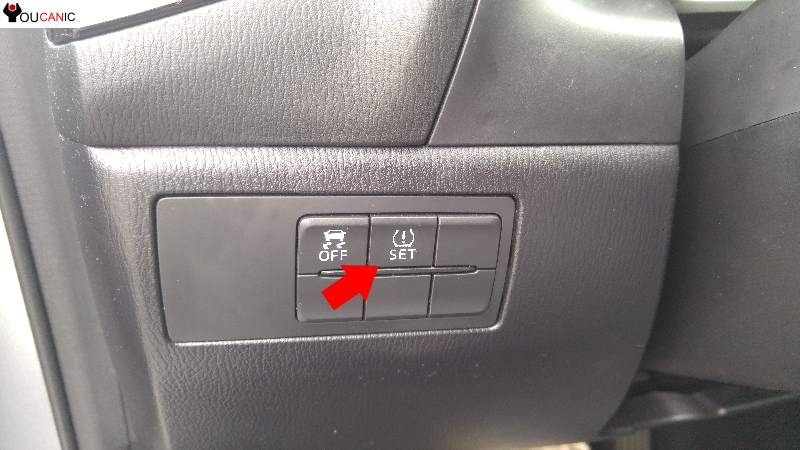  Restablecer la luz del sensor de presión de los neumáticos Mazda TPMS