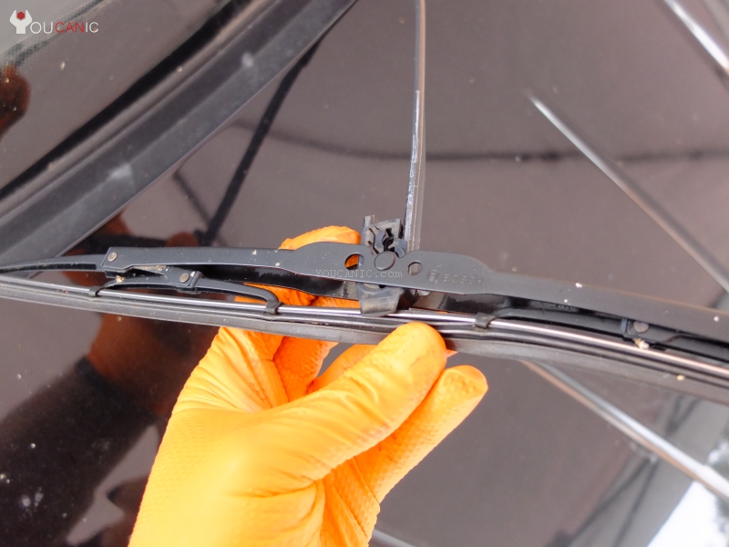 Chrysler Wiper Blade Replacement