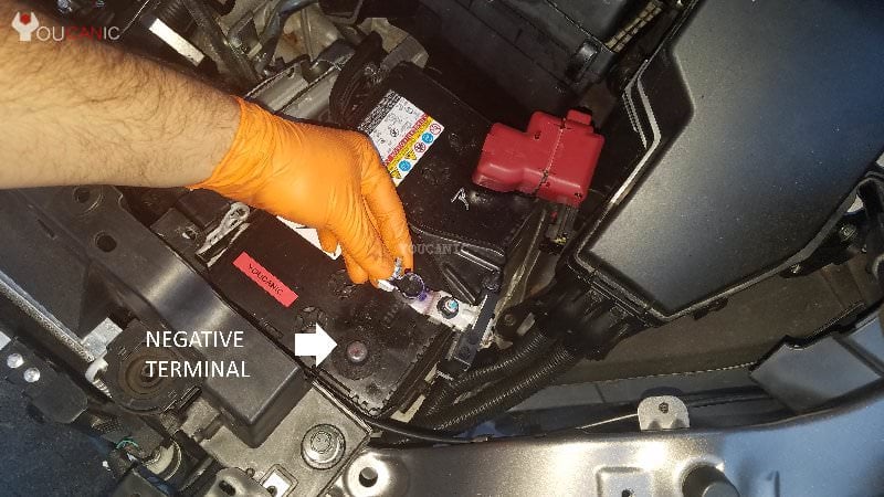 2011-2017 Nissan Quest Change car battery at home negative termnial