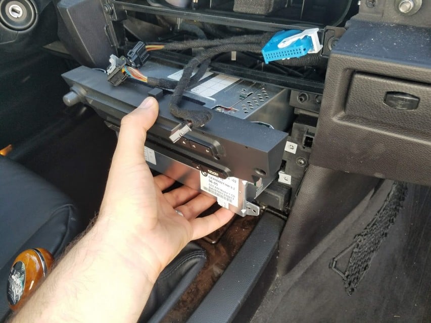 BMW radio navigation drive pulled out