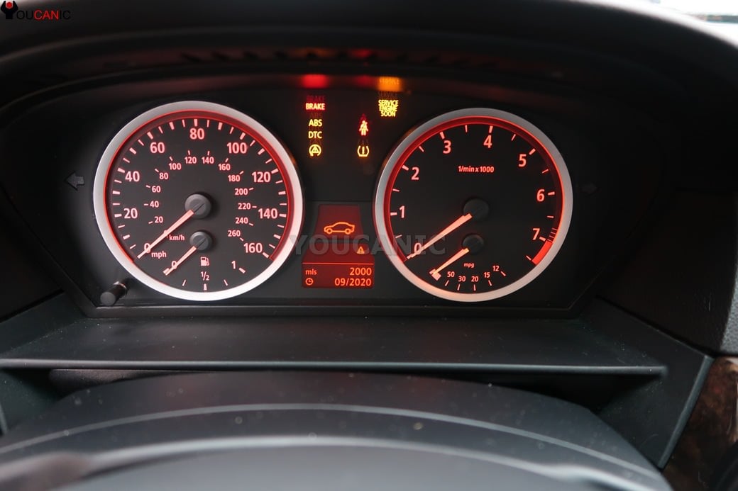 turn-on-bmw-ignition-to-read-Instrument-Cluster-fault-codes