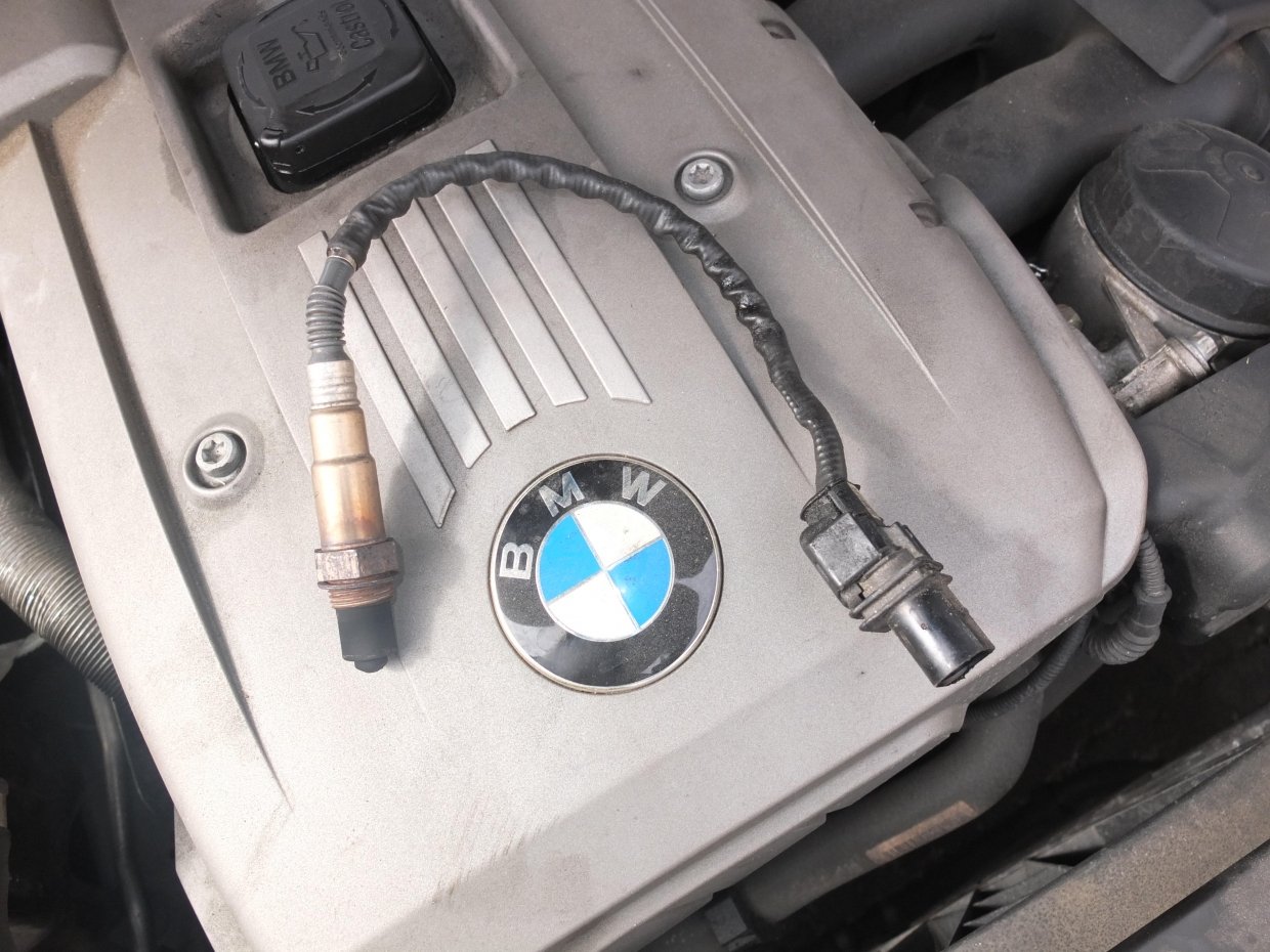 BMW oxygen sensor engine malfunction sign