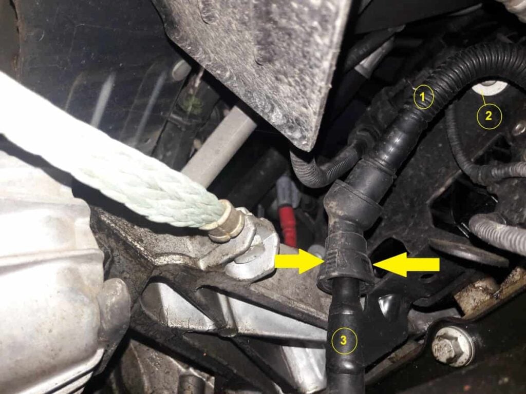 Replacing the Crankshaft Sensor of the BMW