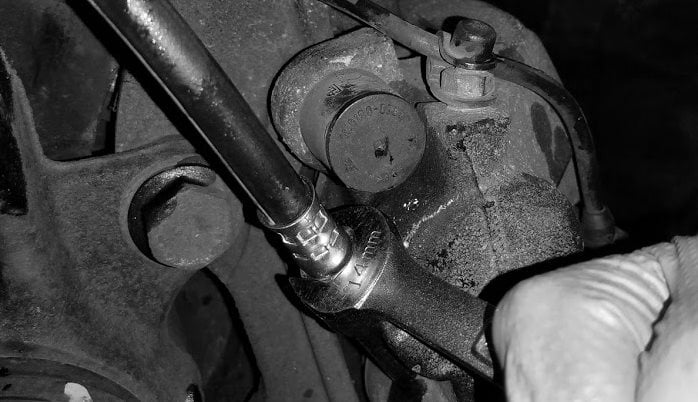 mercedes brake hose removal from caliper