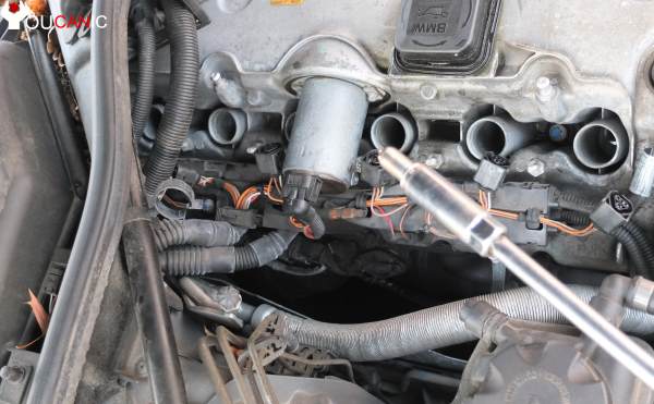 how to check spark by removing the spark plugs