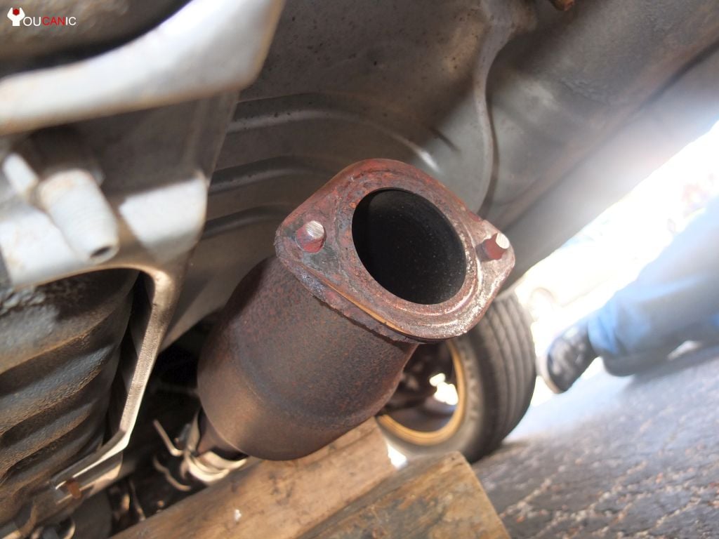 how to replace a muffler strap
