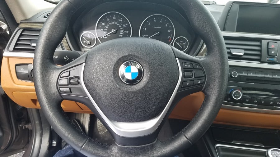 BMW Makes Noise After Turning Off
