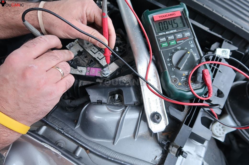 check-fuses-if-mercedes-doesn't -start