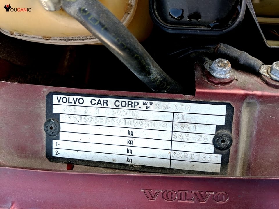 volvo vin  number location in engine