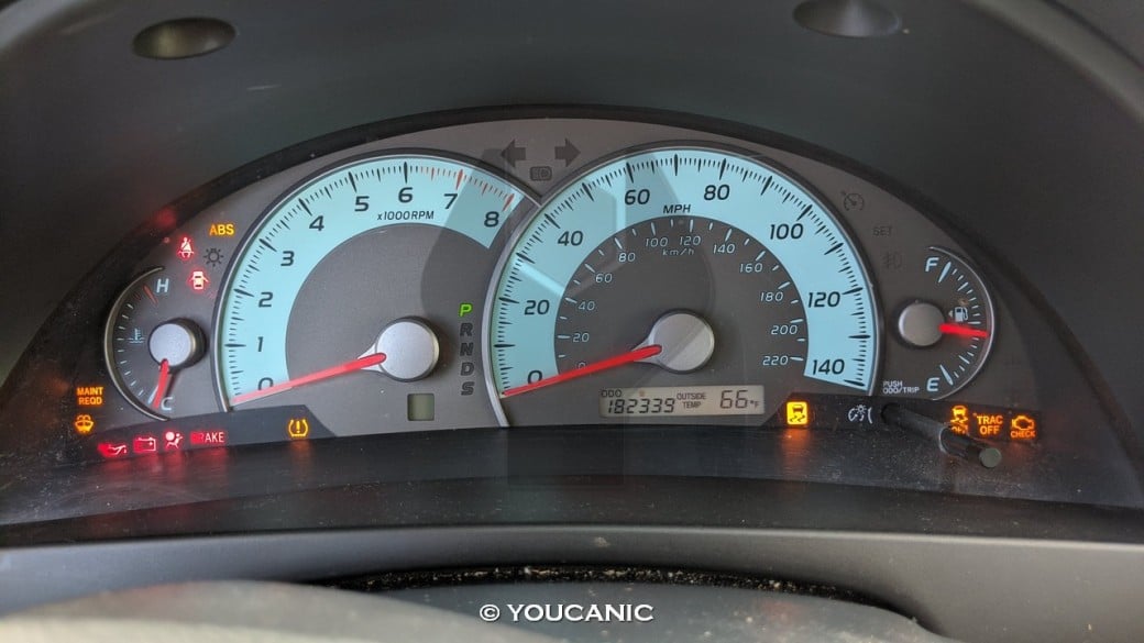 Toyota Camry 2011 diagnostic mode dashboard