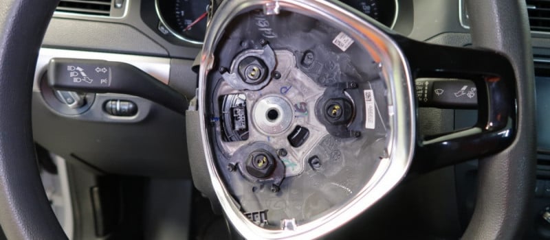 volkswagen steering wheel airbag