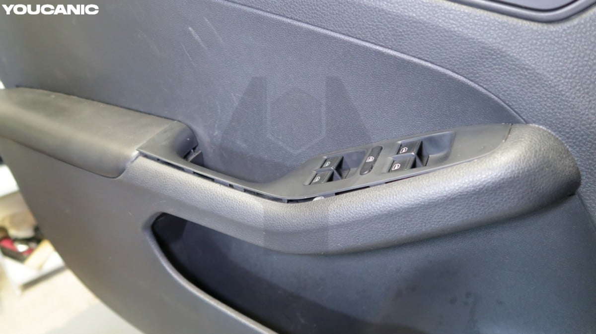 VW Jetta Driver's Door Switch Replacement