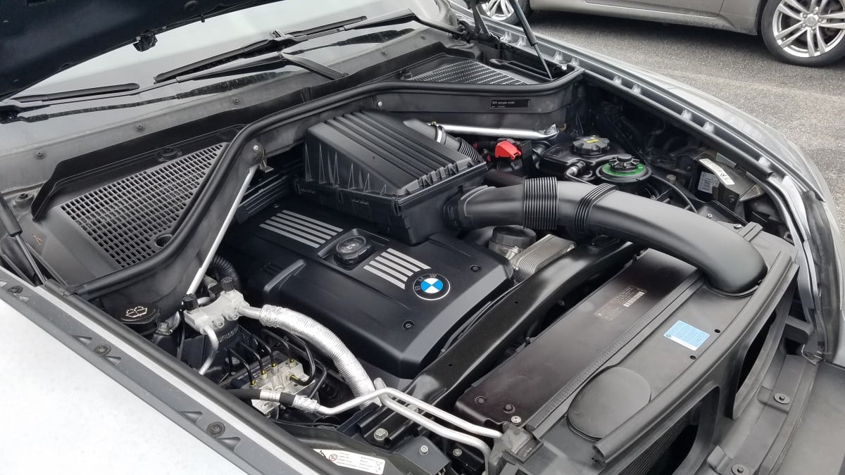 BMW low engine oil level