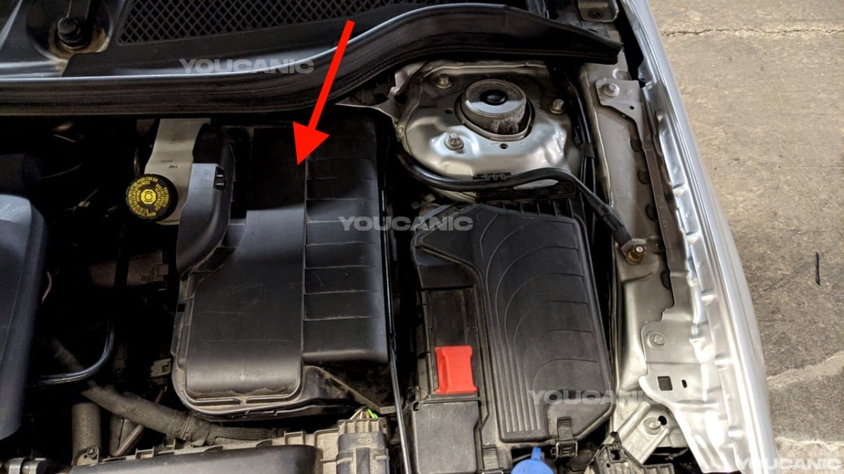 Location of the battery on the Mercedes Benz GLA-Class.